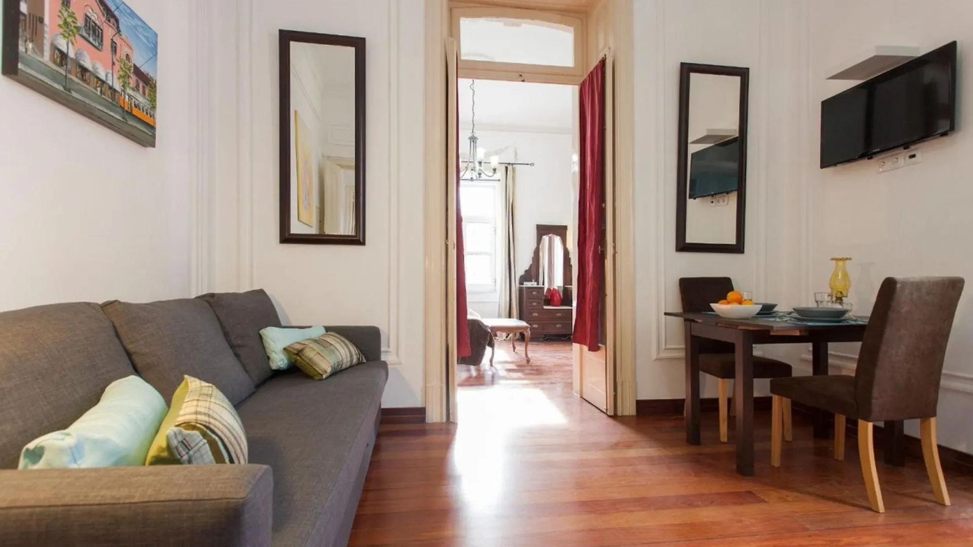 1 Bedroom Apartment Located Heart Of Lisbon City 0*,