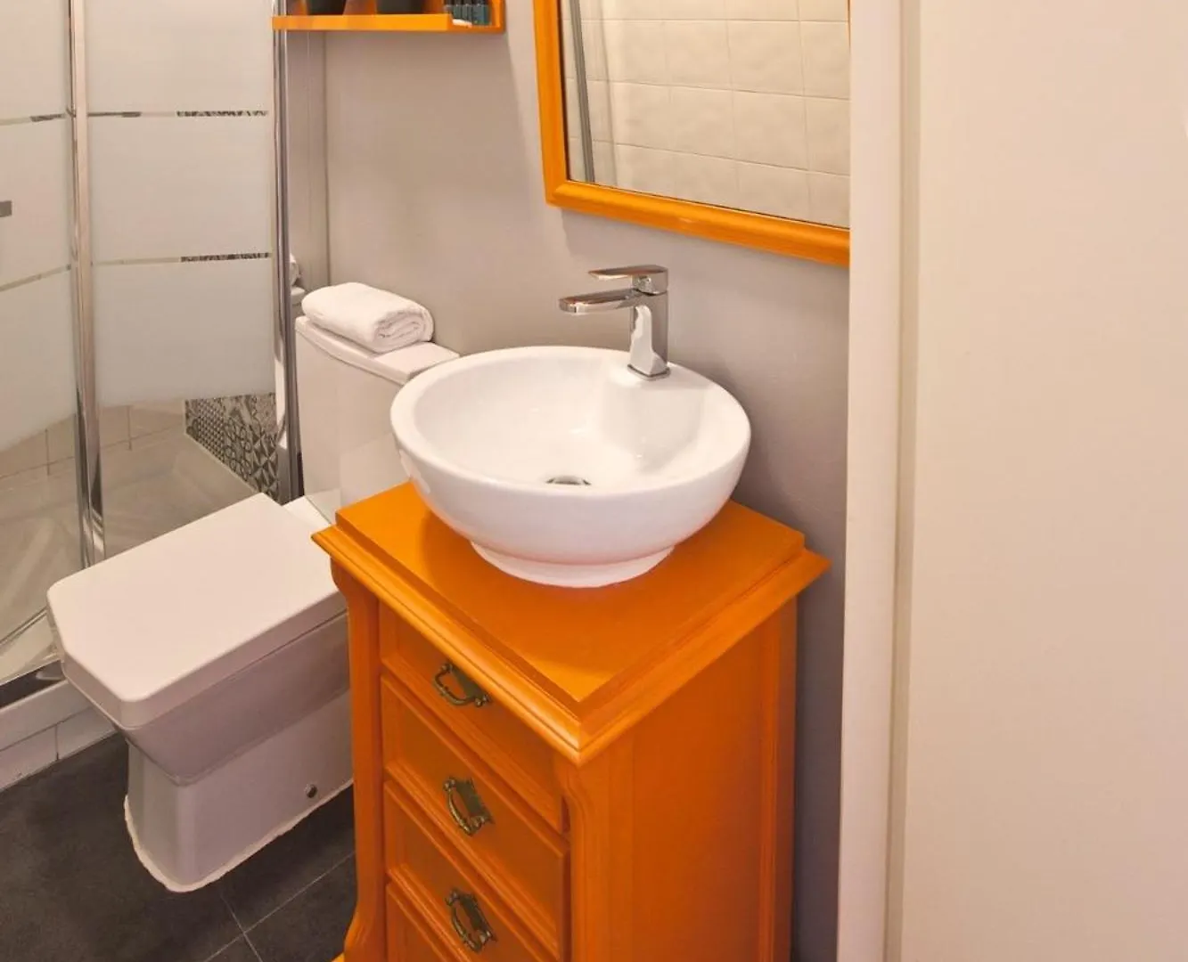 1 Bedroom Apartment Located Heart Of Lisbon City Portugal